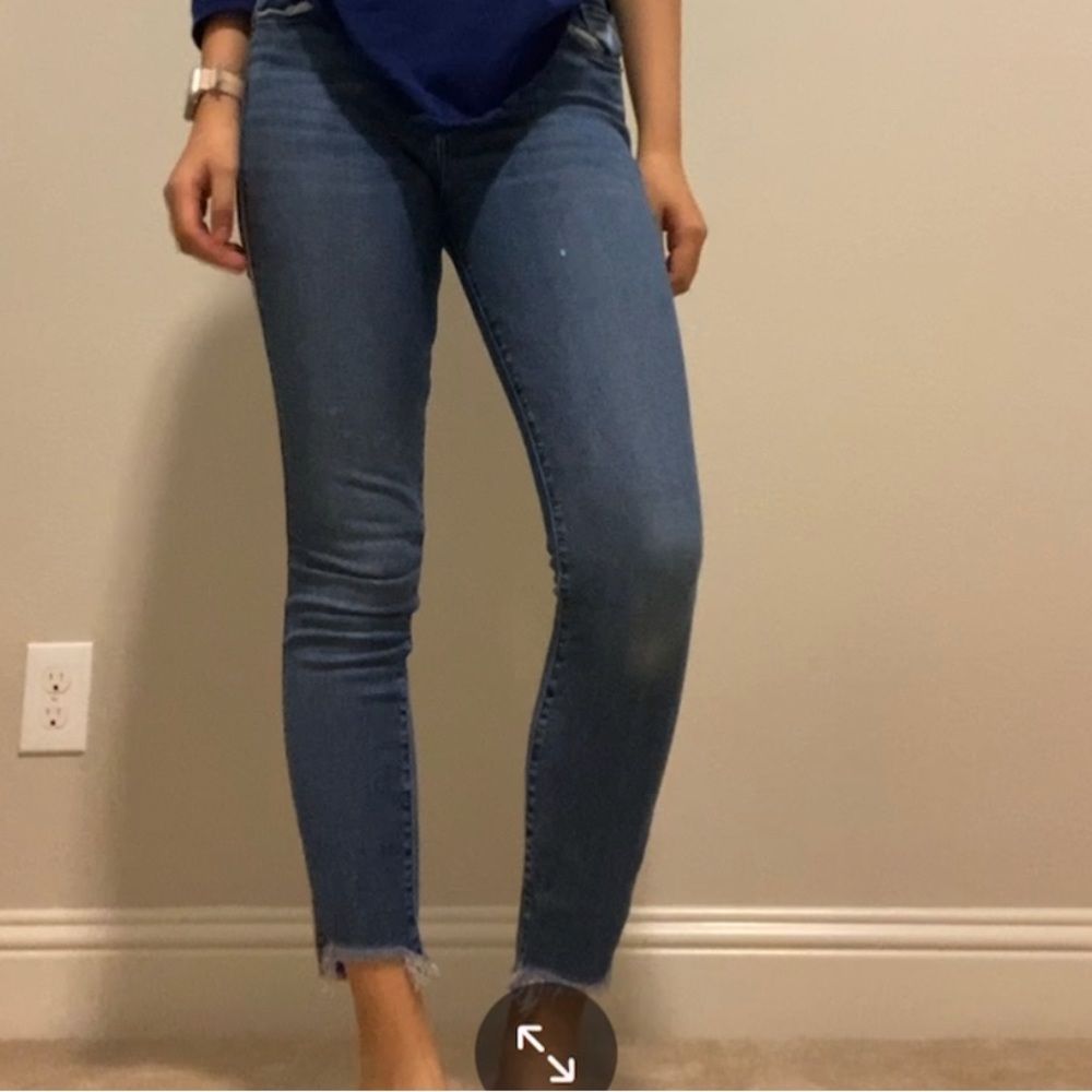 Abercrombie and Fitch Mid-low rise ankle jeans size 25